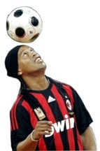 Có được Ronaldinho - AC Milan như hùm thêm vuốt ?