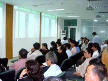 Chứng khoán qua cơn "thử lửa"