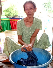 "Tôi muốn được sống bên cháu con..."