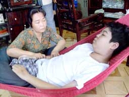 Hết lòng vì con