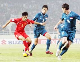 Hòa Singapore  0  0, 
Việt Nam mất lợi thế lượt về