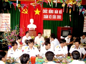 Lính đảo đón xuân