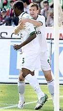 Wolfsburg đã chạm vào chiếc cúp vô địch