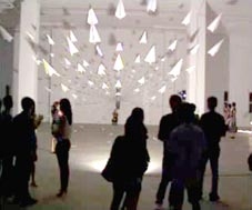 Triển lãm nghệ thuật trong... bóng tối