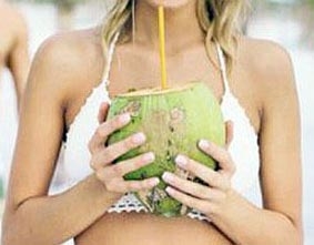 7 lý do để uống nước dừa