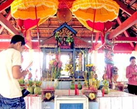 Thác Côn - 
Lễ hội độc đáo của đồng bào Khmer Sóc Trăng
