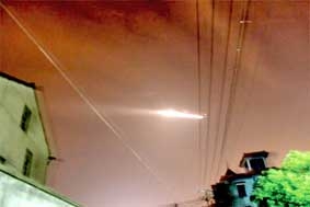 Giao thông hàng không 
đình trệ vì UFO