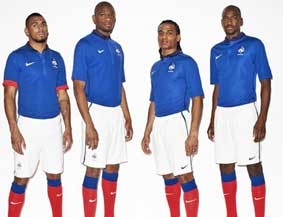 Đội tuyển bóng đá Pháp bắt đầu 

hợp đồng quảng cáo với Nike