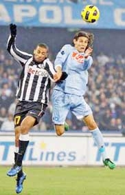 Edinson Cavani 
không xem nặng danh tiếng, tiền bạc