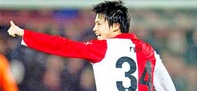 Ryo Miyaichi 
Đường về Arsenal rất gần