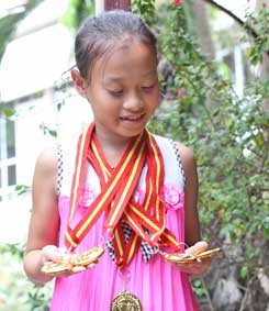 Mỹ Hương - "kình ngư" nhí