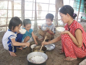 "Tôi sợ các con mình phải sớm mồ côi mẹ!"