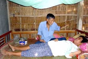 Xin giúp đỡ ông bà cụ nghèo khó, bệnh tật !