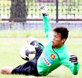 Cao su Đồng Tháp - đã nghèo lại gặp khó