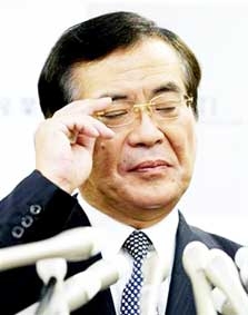 Điểm trừ đầu tiên cho tân nội các Nhật