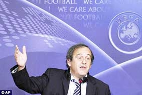 Michel Platini báo động nguy cơ dàn xếp tỷ số ở châu Âu