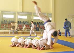 Bất cập trong cơ chế đào tạo vận động viên thành tích cao