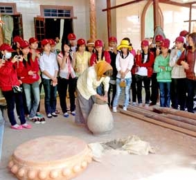 Trải nghiệm thú vị từ những chuyến đi thực tế