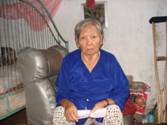 Trao tiền từ thiện