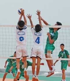 Hành trình đến vinh quang của đội bóng chuyền nam THCS