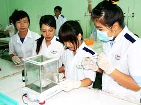 Tuyển sinh hai ngành mới, dược sĩ đại học
và cử nhân điều dưỡng năm 2012