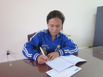 TRAO TIỀN TỪ THIỆN