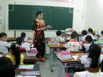 Vẫn bức xúc chuyện thiếu trường lớp