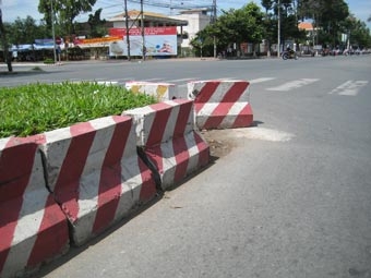 Cần kịp thời phát hiện, khắc phục hư hỏng kết cấu hạ tầng 
giao thông đường bộ