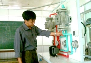Đẩy mạnh nghiên cứu khoa học và hợp tác quốc tế, nâng cao chất lượng giảng dạy