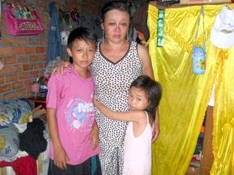 Hãy giúp đỡ gia đình chị Nga!