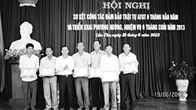 Tăng cường kiểm tra các cơ sở đào tạo, 

sát hạch và cấp giấy phép lái xe