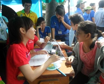 Đồng hành cùng sĩ tử