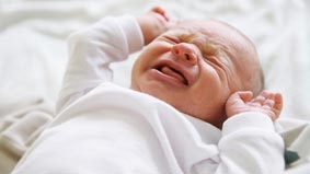Công cụ phân tích tiếng khóc trẻ sơ sinh