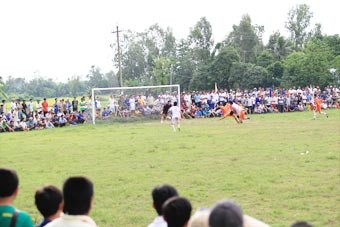 Bóng đá chân chính 
bao giờ cũng hấp dẫn !