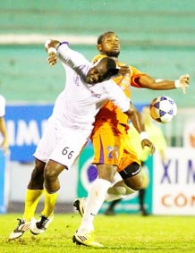 “Tan nát” V-League