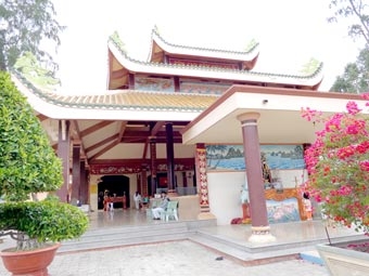 Miễu Bà Chúa xứ 
Bàu Mướp