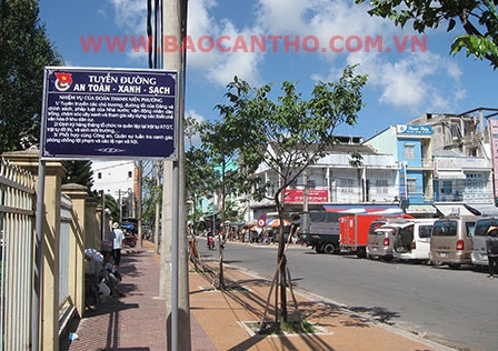 Chung tay xây dựng tuyến đường “An toàn - xanh - sạch”