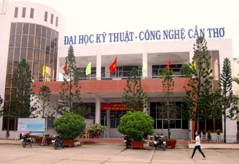 32 năm, chuyển mình mạnh mẽ