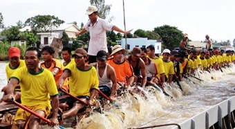 Đội ghe Ngo Cần Thơ quyết tâm cho “trận đánh” lớn