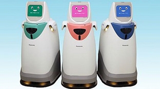 Robot HOSPI-R giúp y tá 
phân phát thuốc