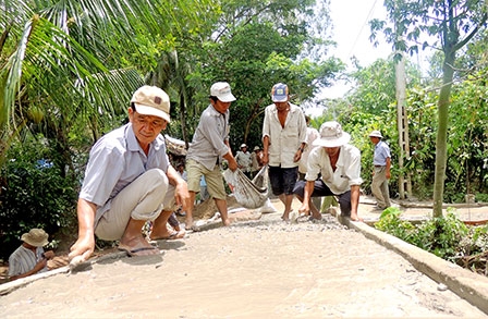 Huy động sức dân xây dựng nông thôn mới