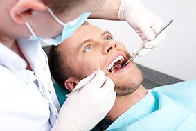 Châm cứu giúp giảm cảm giác muốn ói khi khám chữa răng