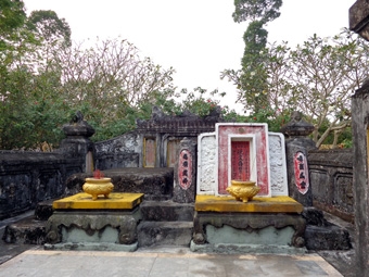 Lễ hội Lăng Ông Tiền quân 
Thống chế Điều bát Nguyễn Văn Tồn