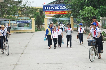 Phát triển giáo dục ở Định Môn