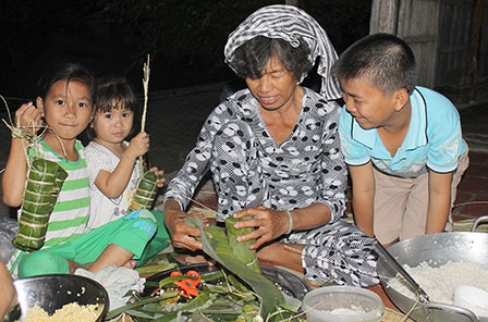 Bánh thiêng dân gian Nam bộ