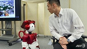 Robot biết trêu đùa khi tiếp chuyện