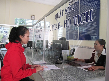 Khó khăn, bất cập của quy định về hôn nhân
và gia đình có yếu tố nước ngoài