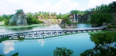 Thăm “Vịnh Hạ Long” phương Nam