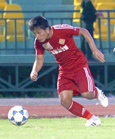 Phương Tâm ghi bàn thắng “vàng” cho XSKT Cần Thơ
