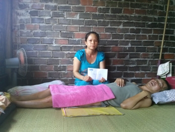 TRAO TIỀN TỪ THIỆN